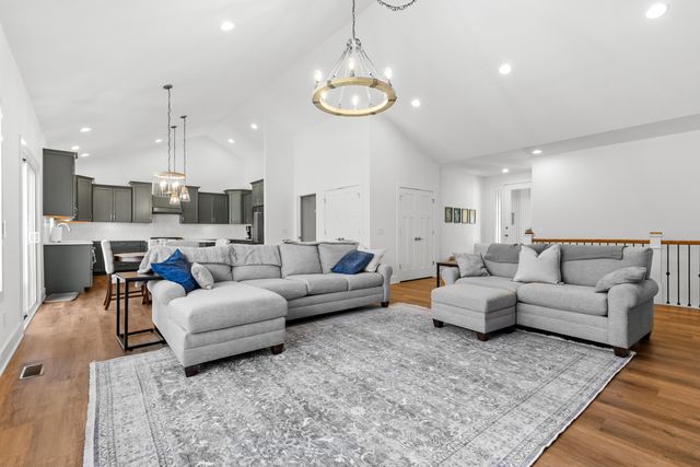 10948 Mystic Heights Trail, Oshtemo Twp, MI 49071