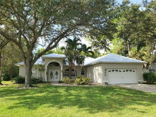 2063 Imperial CIR, Naples, FL 34110