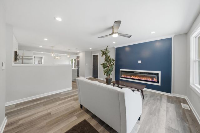 21727 Clyde Avenue, Sauk Village, IL 60411
