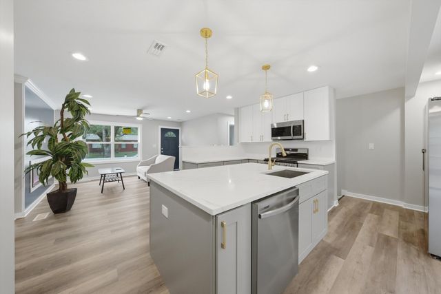 21727 Clyde Avenue, Sauk Village, IL 60411