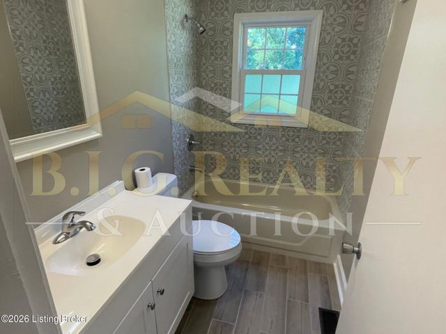9718 Old 6 Mile Ln, Jeffersontown, KY 40299