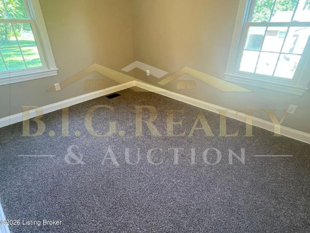 9718 Old 6 Mile Ln, Jeffersontown, KY 40299