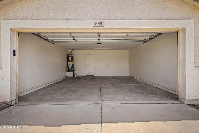 685 E CANTEBRIA Drive, Gilbert, AZ 85296