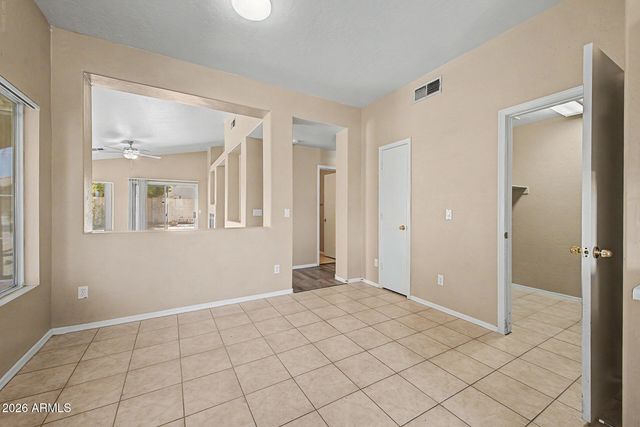 685 E CANTEBRIA Drive, Gilbert, AZ 85296