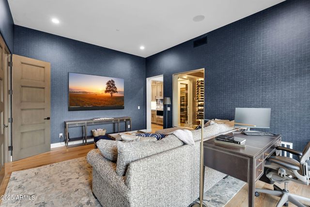 10281 E ANIKO Drive, Scottsdale, AZ 85262