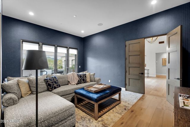 10281 E ANIKO Drive, Scottsdale, AZ 85262