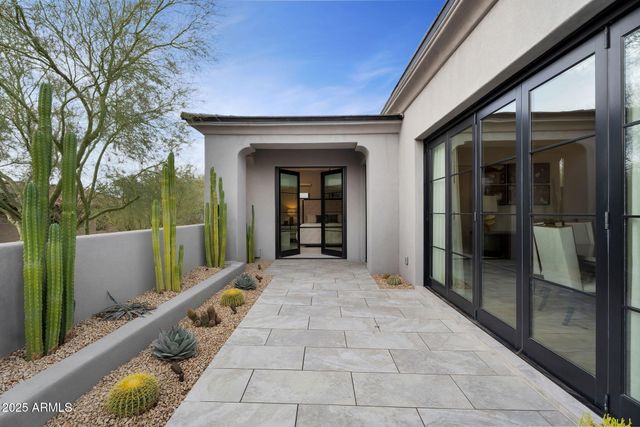 10281 E ANIKO Drive, Scottsdale, AZ 85262