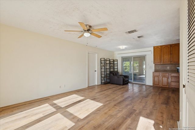 717 Aero, Schertz, TX 78154