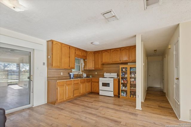 717 Aero, Schertz, TX 78154