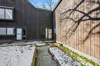 221 Paisley Court, Kalamazoo, MI 49006