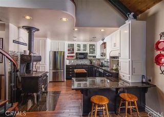 1055 Meadowbrook Drive, Lake Arrowhead, CA 92352