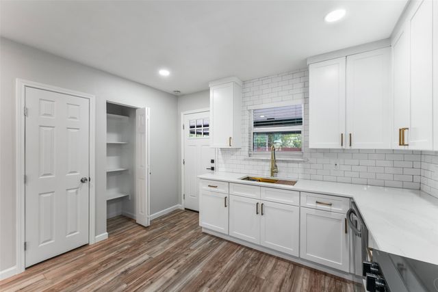 10204 San Juan Avenue, Dallas, TX 75228