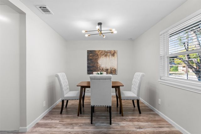 10204 San Juan Avenue, Dallas, TX 75228