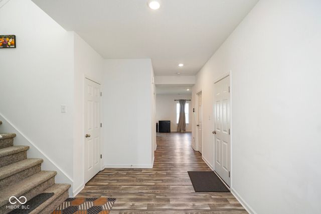 6602 W Whispering Way, Greenfield, IN 46140