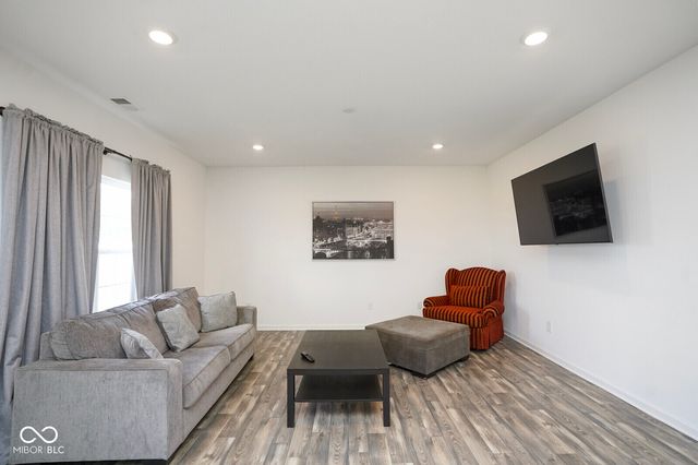 6602 W Whispering Way, Greenfield, IN 46140