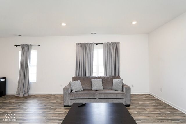 6602 W Whispering Way, Greenfield, IN 46140