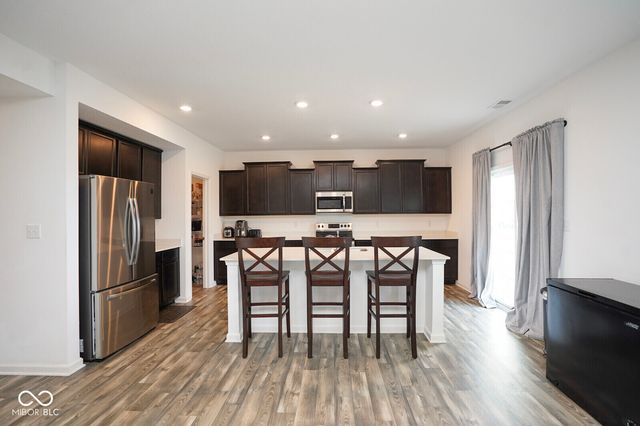 6602 W Whispering Way, Greenfield, IN 46140