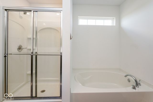 6602 W Whispering Way, Greenfield, IN 46140