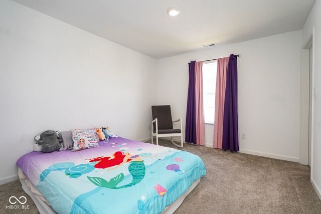 6602 W Whispering Way, Greenfield, IN 46140