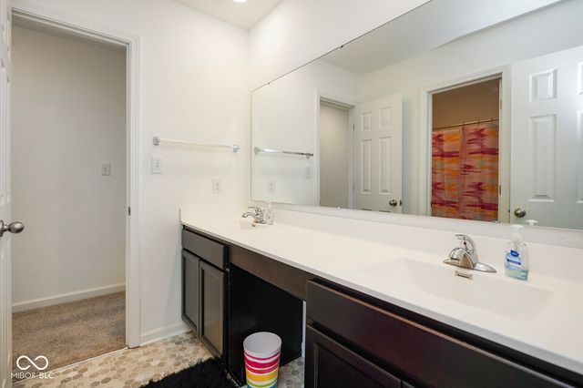 6602 W Whispering Way, Greenfield, IN 46140