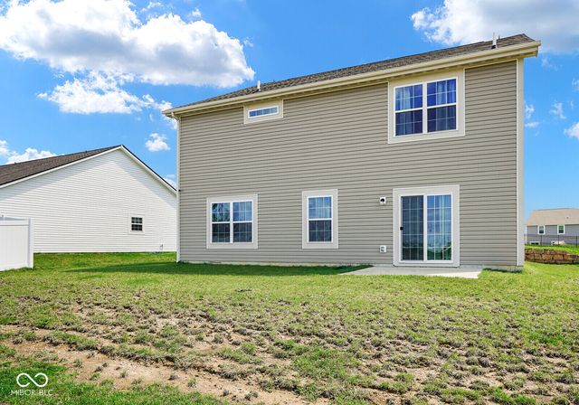 6602 W Whispering Way, Greenfield, IN 46140