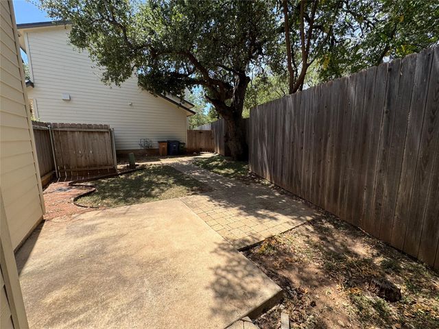 12212 Brigadoon LN 147, Austin, TX 78727
