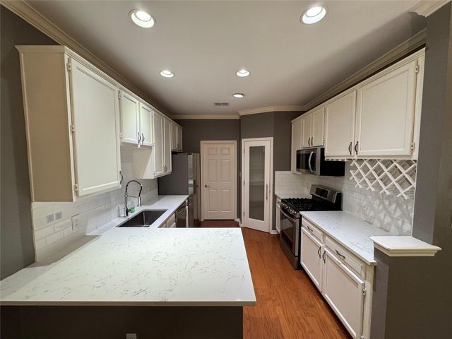 12212 Brigadoon LN 147, Austin, TX 78727