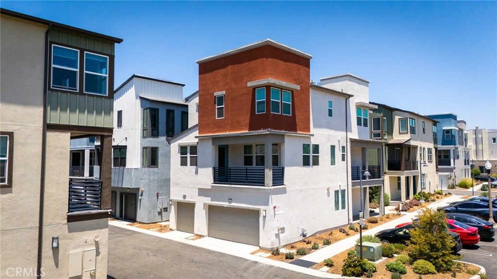 Image 1 of property listing at 107 Allusion, Irvine, CA 92618