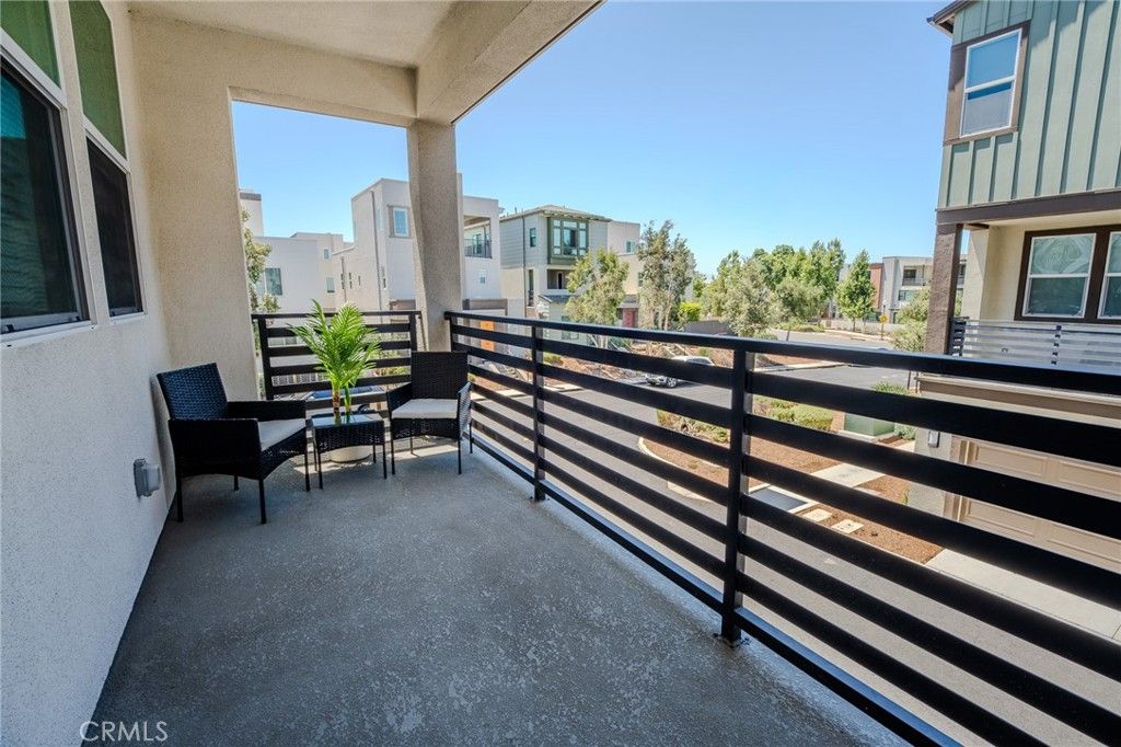 Image 15 of property listing at 107 Allusion, Irvine, CA 92618