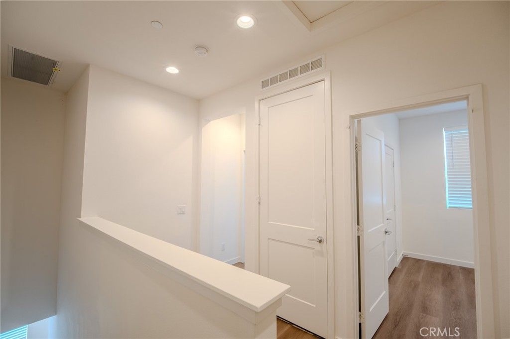 Image 26 of property listing at 107 Allusion, Irvine, CA 92618