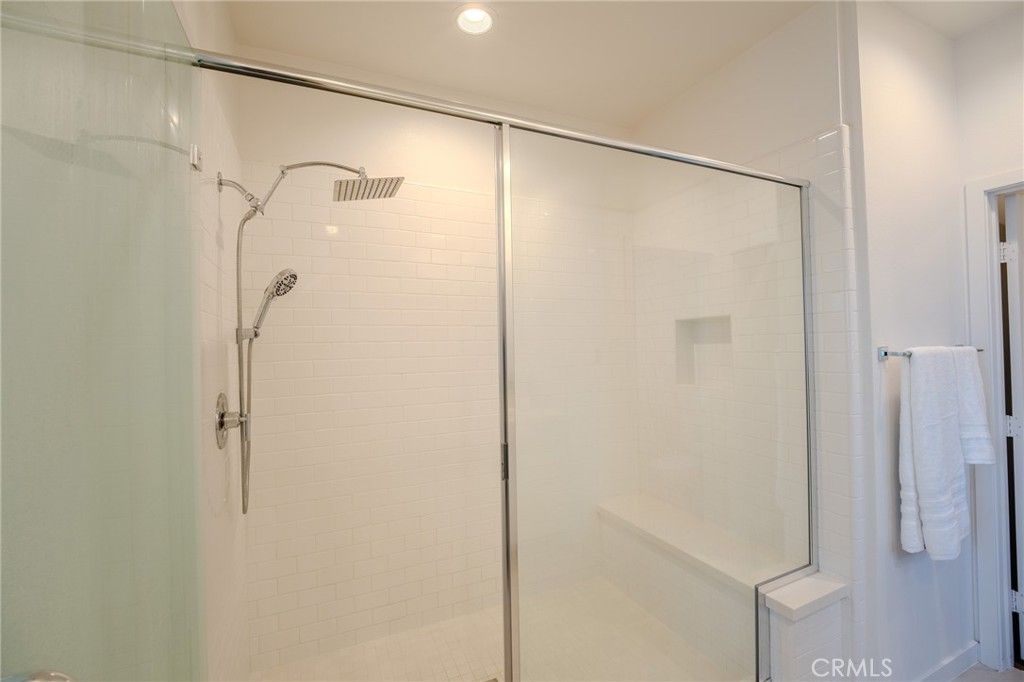 Image 39 of property listing at 107 Allusion, Irvine, CA 92618