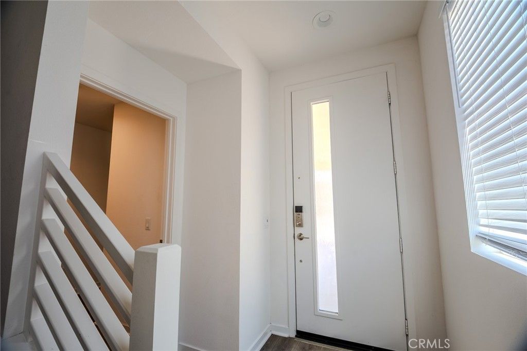 Image 4 of property listing at 107 Allusion, Irvine, CA 92618