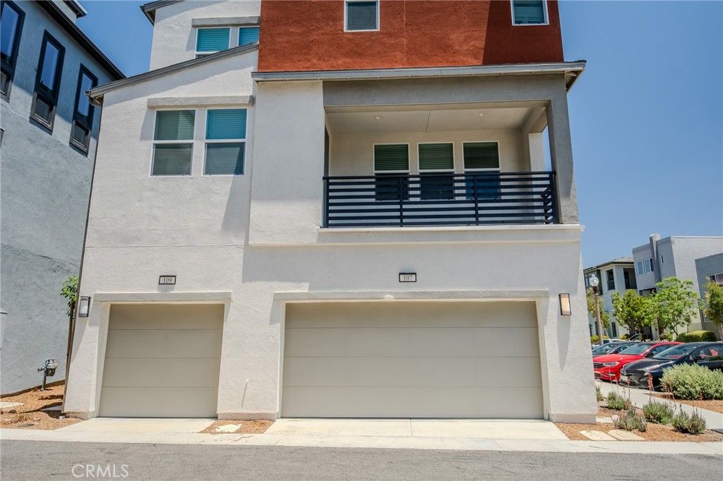 Image 43 of property listing at 107 Allusion, Irvine, CA 92618