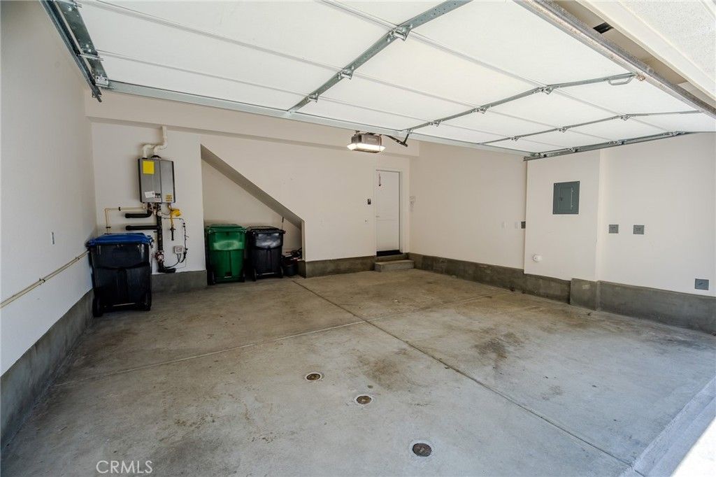 Image 44 of property listing at 107 Allusion, Irvine, CA 92618