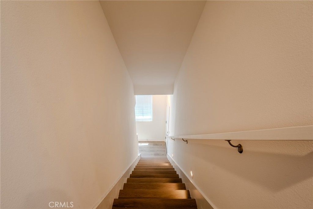 Image 9 of property listing at 107 Allusion, Irvine, CA 92618