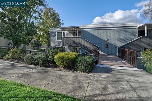 2724 Tice Creek Dr 2, Walnut Creek, CA 94595