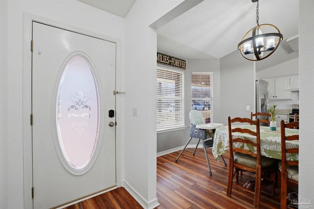 2091 Alfred Blvd, Navarre, FL 32566