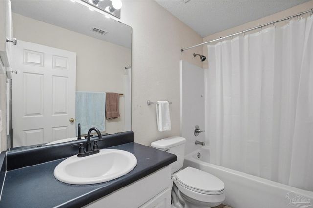 2091 Alfred Blvd, Navarre, FL 32566