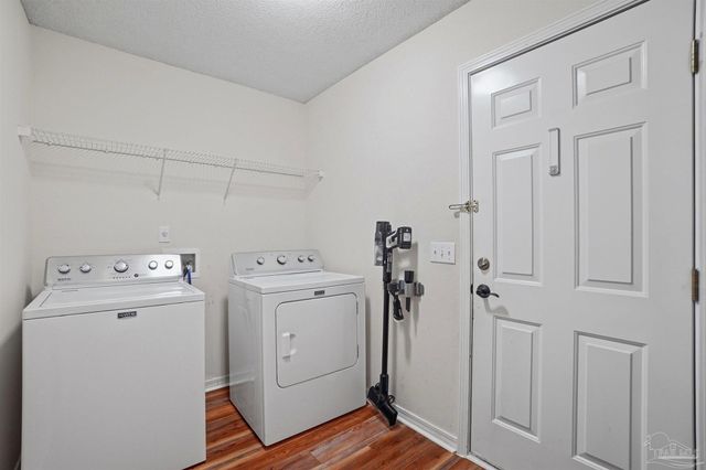 2091 Alfred Blvd, Navarre, FL 32566