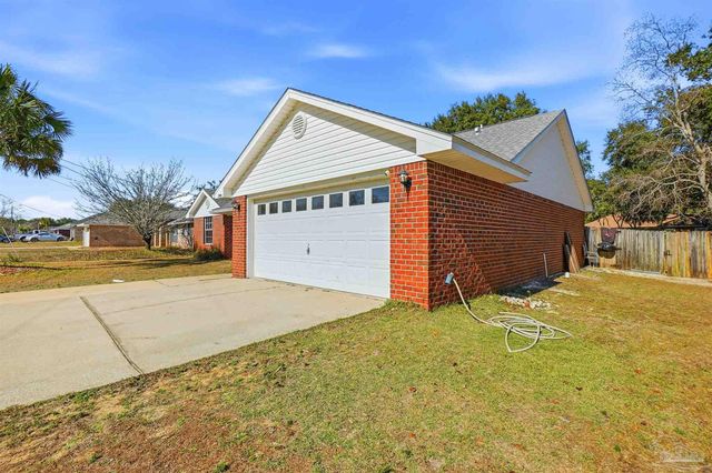 2091 Alfred Blvd, Navarre, FL 32566