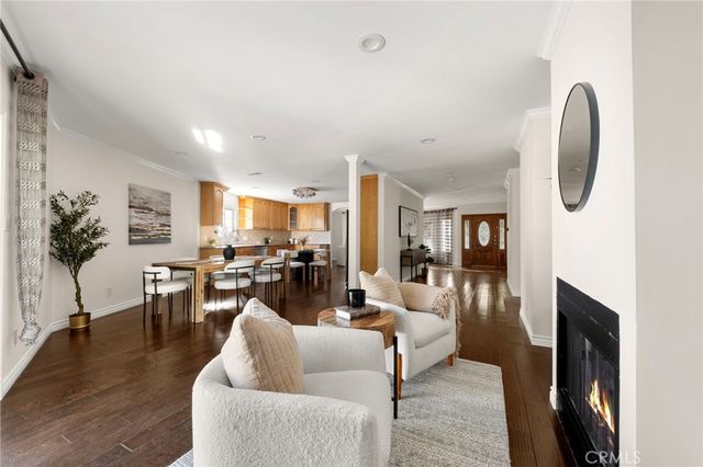 13951 Addison, Sherman Oaks, CA 91423