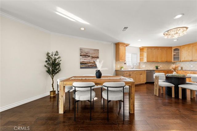 13951 Addison, Sherman Oaks, CA 91423