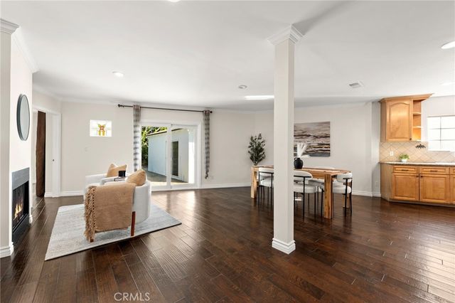 13951 Addison, Sherman Oaks, CA 91423