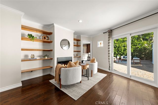 13951 Addison, Sherman Oaks, CA 91423