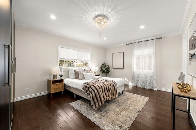 13951 Addison, Sherman Oaks, CA 91423