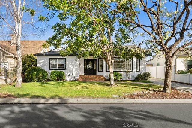 13951 Addison, Sherman Oaks, CA 91423