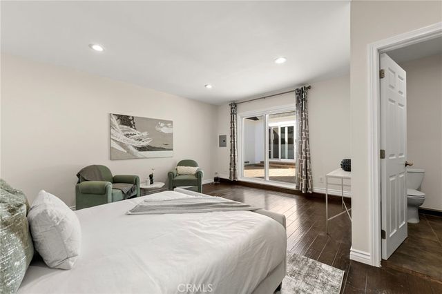 13951 Addison, Sherman Oaks, CA 91423