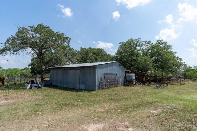 00 Gravel Pit RD, Seguin, TX 78155