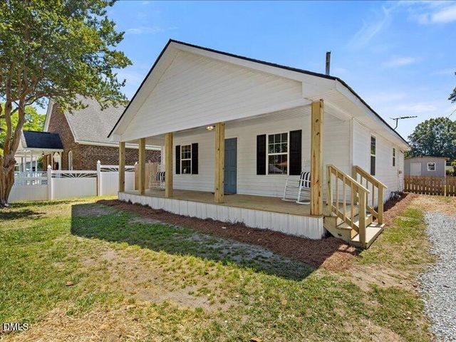 105 3rd Street, Erwin, NC 28339