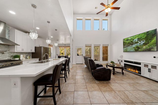 2007 Brookmont Drive, Conroe, TX 77301